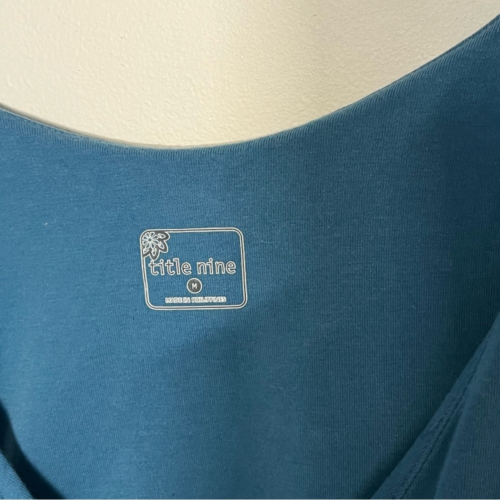 Title Nine sleeveless cinch waist dress with shelf bra, zip pockets blue medium - Picture 5 of 8